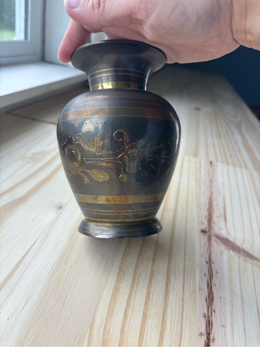 Brass Floral Etched Vase made in India - Antique Home Accent (Brown/Gold)